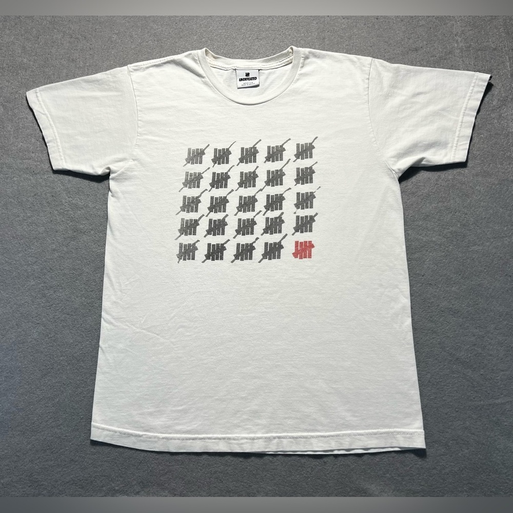 Undefeated Strike Off Men’s T-Shirt White Cotton Medium Graphic Logo Tee